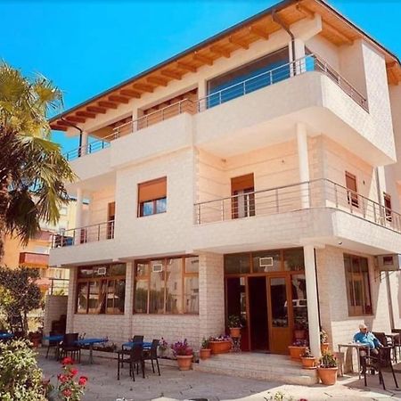 Elma Guest House Permet Exterior photo